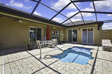Looking for a place with a tropical vibe? Then come and on Glen Lakes Country Club in Florida - for sale on GolfHomes.com, golf home, golf lot