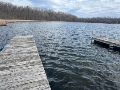 This single-level 3 bed, 2 bath home is perfectly placed right on Eagle Ridge Golf Course in Minnesota - for sale on GolfHomes.com, golf home, golf lot