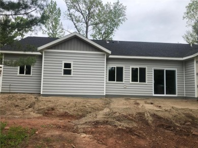 This single-level 3 bed, 2 bath home is perfectly placed right on Eagle Ridge Golf Course in Minnesota - for sale on GolfHomes.com, golf home, golf lot