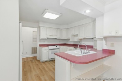 Seller offering $8,000 toward buyer's closing costs with an on Baywood Golf Club in North Carolina - for sale on GolfHomes.com, golf home, golf lot