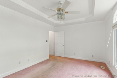 Seller offering $8,000 toward buyer's closing costs with an on Baywood Golf Club in North Carolina - for sale on GolfHomes.com, golf home, golf lot