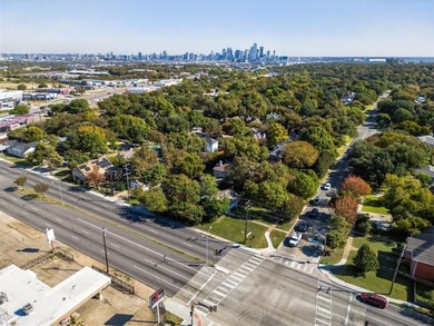 IF YOU HAVE A VISION AND KNOW THE COST OF WHAT IT'S GOING TO on Stevens Park Golf Course in Texas - for sale on GolfHomes.com, golf home, golf lot