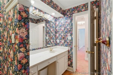 Seller offering $8,000 toward buyer's closing costs with an on Baywood Golf Club in North Carolina - for sale on GolfHomes.com, golf home, golf lot