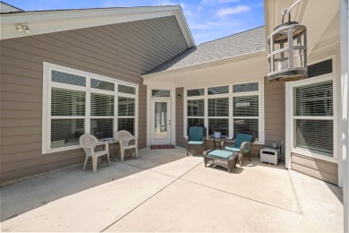 Meticulously Maintained, 2 Bedroom, 2 Bath Home with 2 Car on The Peninsula Club in North Carolina - for sale on GolfHomes.com, golf home, golf lot