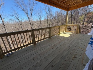 Seller to pay up to $5k towards Buyers Closing Costs & Prepaids on Bella Vista - Metfield Golf Complex and Country Club in Arkansas - for sale on GolfHomes.com, golf home, golf lot