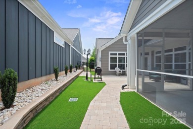 Meticulously Maintained, 2 Bedroom, 2 Bath Home with 2 Car on The Peninsula Club in North Carolina - for sale on GolfHomes.com, golf home, golf lot