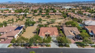 Beautifully maintained, newly painted, move-in ready home on Siena Golf Club in Nevada - for sale on GolfHomes.com, golf home, golf lot
