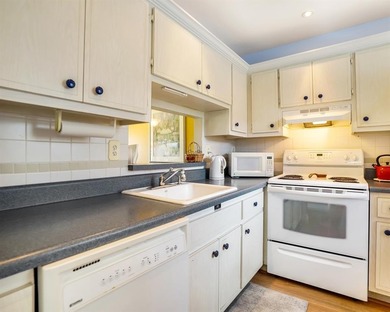 Charming 1 bed, 1 bath condo in 55+ Ashley Hall, Lauderhill East on Lauderhill Golf Course in Florida - for sale on GolfHomes.com, golf home, golf lot