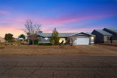 Welcome to this charming 3-bedroom, 2-bathroom home offering 1 on Valle Vista Golf Course in Arizona - for sale on GolfHomes.com, golf home, golf lot