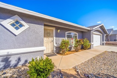 Welcome to this charming 3-bedroom, 2-bathroom home offering 1 on Valle Vista Golf Course in Arizona - for sale on GolfHomes.com, golf home, golf lot
