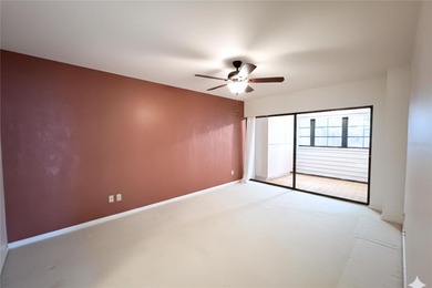 Welcome to your slice of paradise in Bardmoor Country Club! This on Bardmoor Golf and Tennis Club in Florida - for sale on GolfHomes.com, golf home, golf lot