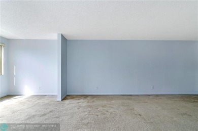 Bring your buyers to this very well maintained condo in Phase 4 on Sunrise Lakes Phase IV Golf Course in Florida - for sale on GolfHomes.com, golf home, golf lot
