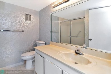 Bring your buyers to this very well maintained condo in Phase 4 on Sunrise Lakes Phase IV Golf Course in Florida - for sale on GolfHomes.com, golf home, golf lot