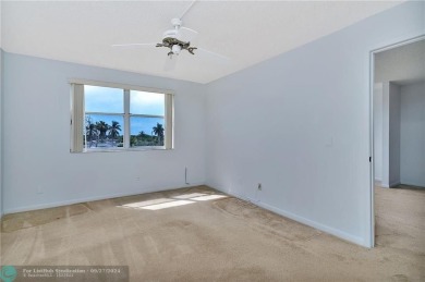 Bring your buyers to this very well maintained condo in Phase 4 on Sunrise Lakes Phase IV Golf Course in Florida - for sale on GolfHomes.com, golf home, golf lot