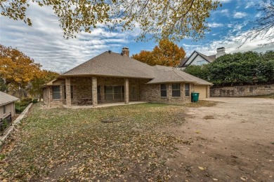 Wonderful Lost Creek. 3 bed, 2 bath brick home. When you walk in on Lost Creek Golf Course in Texas - for sale on GolfHomes.com, golf home, golf lot