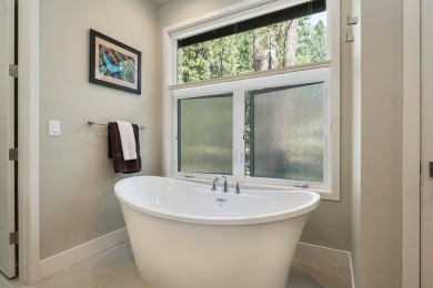 Beautiful single-level home in Widgi Creek, situated on a on Widgi Creek Golf Club in Oregon - for sale on GolfHomes.com, golf home, golf lot