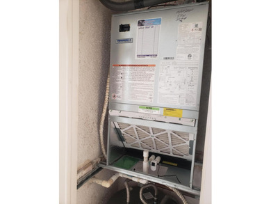 1st Floor Move in Ready Condo with Glass Enclosed Florida Room on Kings Point Golf -Flanders Way in Florida - for sale on GolfHomes.com, golf home, golf lot