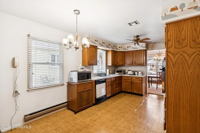 This Hawthorne Model features 1691 Sq. ft. of living space on Lions Head Country Club in New Jersey - for sale on GolfHomes.com, golf home, golf lot