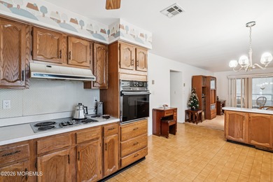 This Hawthorne Model features 1691 Sq. ft. of living space on Lions Head Country Club in New Jersey - for sale on GolfHomes.com, golf home, golf lot