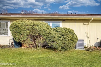 Are you looking to downsize or retire in comfort? ? Then this on Leisure Village West Assoc. in New Jersey - for sale on GolfHomes.com, golf home, golf lot