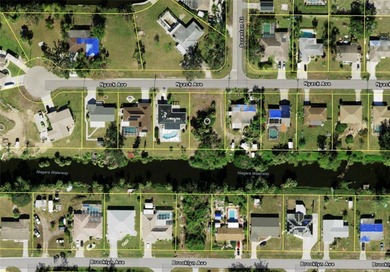 Freshwater Canal Lot

Attractive waterfront vacant lot in Port on Port Charlotte Golf Club in Florida - for sale on GolfHomes.com, golf home, golf lot