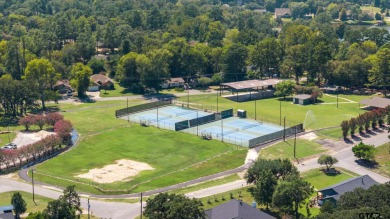 Exceptional opportunity to own a prime lot in one of East Texas' on Hide-A-Way Lake Golf Course in Texas - for sale on GolfHomes.com, golf home, golf lot
