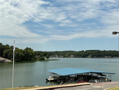 Buildable lot situated near the end of a quiet, dead-end street on Bella Vista - Metfield Golf Complex and Country Club in Arkansas - for sale on GolfHomes.com, golf home, golf lot