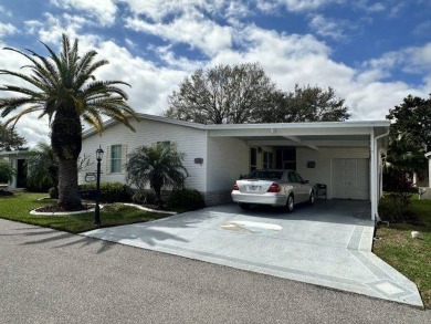 Everyone loves a split floor plan with bedrooms on opposite on Four Lakes Golf Club in Florida - for sale on GolfHomes.com, golf home, golf lot