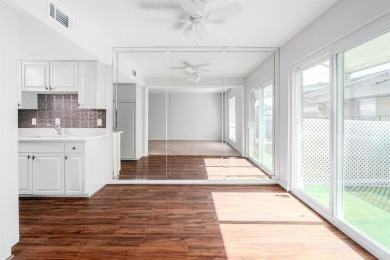 Fabulous UPDATED one-story condo in excellent far North on Prestonwood Country Club - Dallas County in Texas - for sale on GolfHomes.com, golf home, golf lot