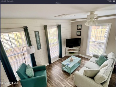 This CHARMING 2 Bedroom, 2 Bath cottage is the perfect Oak on Founders Club At St. James Plantation in North Carolina - for sale on GolfHomes.com, golf home, golf lot