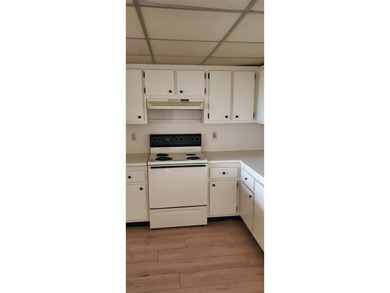 PRICED TO SELL HANDYMAN SPECIAL! 1 BED, 1 BATH PENTHOUSE CONDO on Wynmoor Golf Course in Florida - for sale on GolfHomes.com, golf home, golf lot