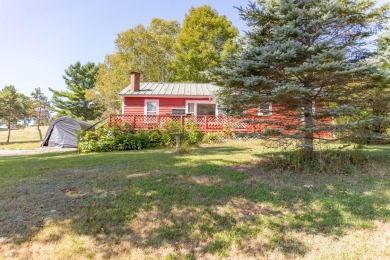 Classic simplicity best describes this single-level ranch home on Country View Golf Club in Maine - for sale on GolfHomes.com, golf home, golf lot