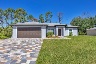 Welcome to a great opportunity to own an executive-style home on Bobcat Trail Golf Club in Florida - for sale on GolfHomes.com, golf home, golf lot