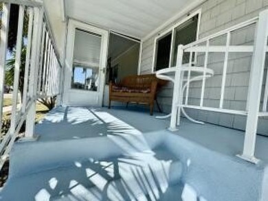 Well maintained manufactured home in active  age 55+ community on Cypress Creek Country Club - Boynton Beach in Florida - for sale on GolfHomes.com, golf home, golf lot