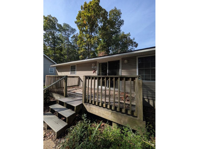 Charming 2-bed, 1-bath single-story home in the sought-after on Captains Cove Golf and Yacht Club in Virginia - for sale on GolfHomes.com, golf home, golf lot