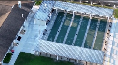 Well maintained manufactured home located on preferred on Cypress Creek Country Club - Boynton Beach in Florida - for sale on GolfHomes.com, golf home, golf lot