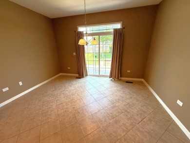 This 1678 square foot, spacious, 2 bedroom/ 2 full bathroom on White Eagle Golf Club in Illinois - for sale on GolfHomes.com, golf home, golf lot