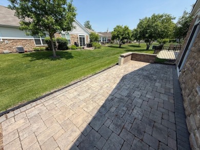This 1678 square foot, spacious, 2 bedroom/ 2 full bathroom on White Eagle Golf Club in Illinois - for sale on GolfHomes.com, golf home, golf lot