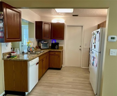 This home has  2-bedrooms, 2-bathrooms, 1,129 square feet and a on Mainlands Golf Club in Florida - for sale on GolfHomes.com, golf home, golf lot