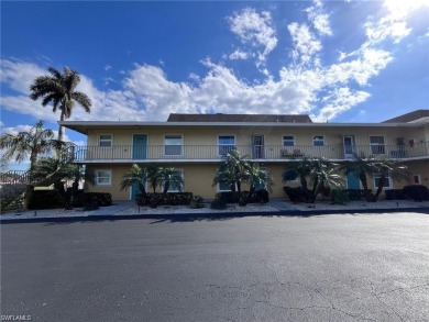 Bright and spacious 2 bed, 2 bath condo located in the private on Riviera Golf Club in Florida - for sale on GolfHomes.com, golf home, golf lot