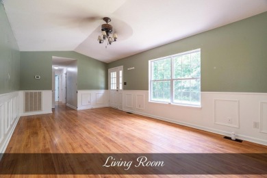 Move-in ready and full of charm, this delightful 3 bed, 2 bath on Lake Tansi Village Country Club in Tennessee - for sale on GolfHomes.com, golf home, golf lot