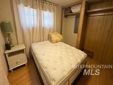 Wow! Live at a resort and vacation every day at Terrace Lakes on Terrace Lakes Golf Resort in Idaho - for sale on GolfHomes.com, golf home, golf lot