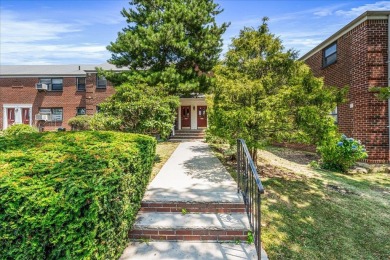 Discover comfort and convenience in this move-in-ready on Clearview Park Golf Course in New York - for sale on GolfHomes.com, golf home, golf lot