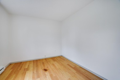 Step into this 3 bed 2 bath home and imagine placing your on Pocono Farms Country Club in Pennsylvania - for sale on GolfHomes.com, golf home, golf lot