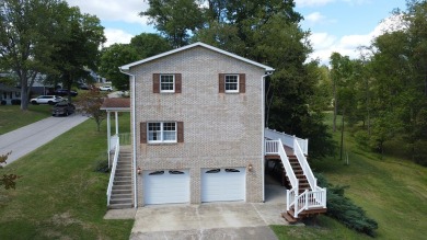 Well maintained all brick 2-story home in desirable Oglebay area on Speidel Golf Club At Oglebay in West Virginia - for sale on GolfHomes.com, golf home, golf lot