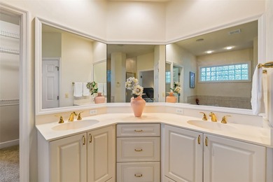 One or more photo(s) has been virtually staged. Elegant Pool on Haile Plantation Golf and Country Club in Florida - for sale on GolfHomes.com, golf home, golf lot