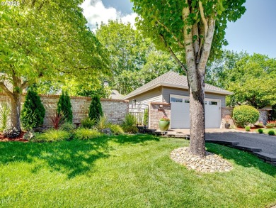 Enjoy resort-style living at Charbonneau! This 2 bed 2 bath on Charbonneau Golf Club in Oregon - for sale on GolfHomes.com, golf home, golf lot