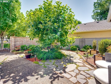 Enjoy resort-style living at Charbonneau! This 2 bed 2 bath on Charbonneau Golf Club in Oregon - for sale on GolfHomes.com, golf home, golf lot