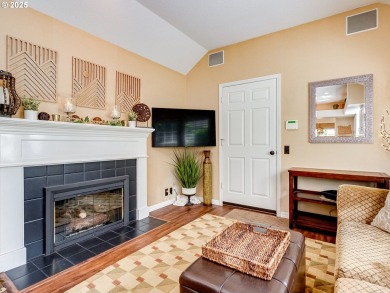 Enjoy resort-style living at Charbonneau! This 2 bed 2 bath on Charbonneau Golf Club in Oregon - for sale on GolfHomes.com, golf home, golf lot