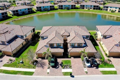 LOWEST PRICED COACH ..... HOME MOVE-IN READY | LAKE VIEW | on Plantation Golf and Country Club in Florida - for sale on GolfHomes.com, golf home, golf lot